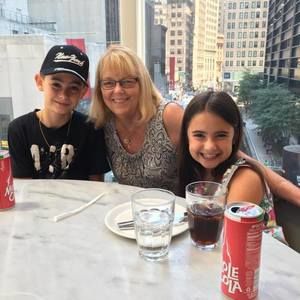 Meet your Posher, Robin